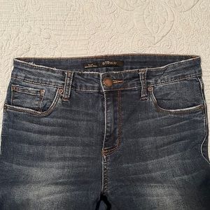 High rise, raw hem ankle jeans